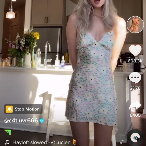 UO Picnic for two floral midi slip dress - Picture 4 of 8